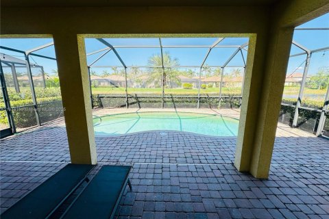 Снять в аренду виллу или дом в Форт Майерс, Флорида 4 спальни, 242.1м2, № 2034199 - фото 17