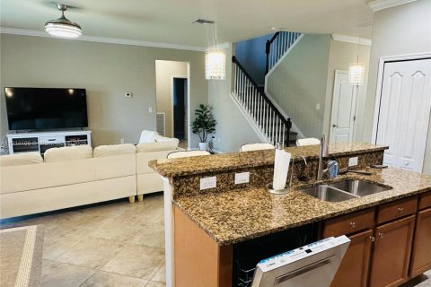 Снять в аренду виллу или дом в Форт Майерс, Флорида 4 спальни, 242.1м2, № 2034199 - фото 3