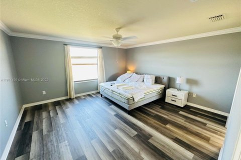 Снять в аренду виллу или дом в Форт Майерс, Флорида 4 спальни, 242.1м2, № 2034199 - фото 24