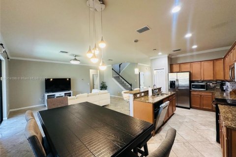 Снять в аренду виллу или дом в Форт Майерс, Флорида 4 спальни, 242.1м2, № 2034199 - фото 26