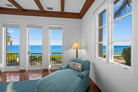 House in Palm Beach, Florida 6 bedrooms, 502.6 sq.m. № 2087710 - photo 22