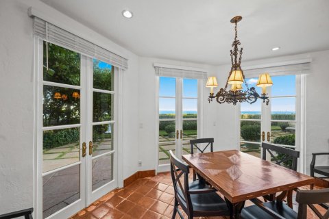 House in Palm Beach, Florida 6 bedrooms, 502.6 sq.m. № 2087710 - photo 16