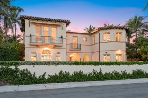 House in Palm Beach, Florida 6 bedrooms, 502.6 sq.m. № 2087710