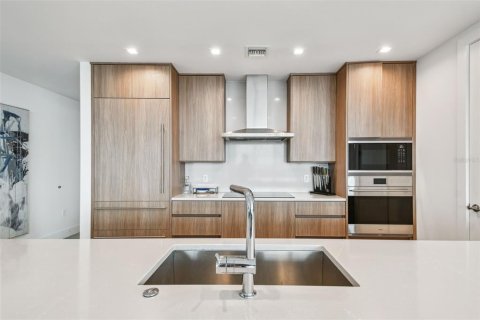 Condo in Tampa, Florida, 3 bedrooms  № 1786231 - photo 24