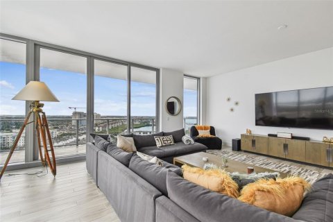 Condo in Tampa, Florida, 3 bedrooms  № 1786231 - photo 29