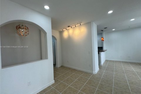Снять в аренду кондоминиум в Майами, Флорида 2 спальни, 111.95м2, № 1967487 - фото 10
