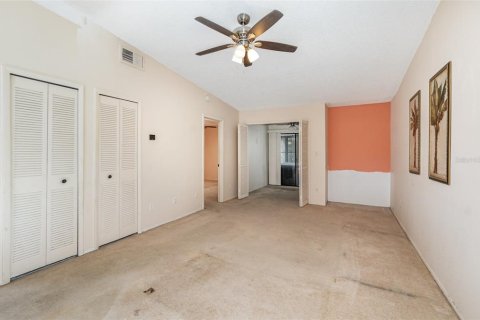 Duplex in Orlando, Florida 2 bedrooms, 95.04 sq.m. № 1828114 - photo 4