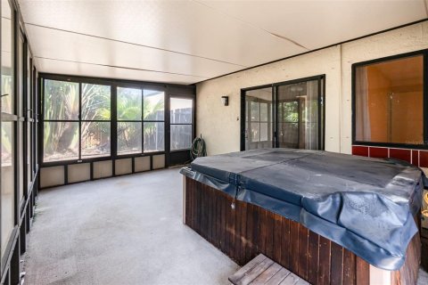 Duplex in Orlando, Florida 2 bedrooms, 95.04 sq.m. № 1828114 - photo 18