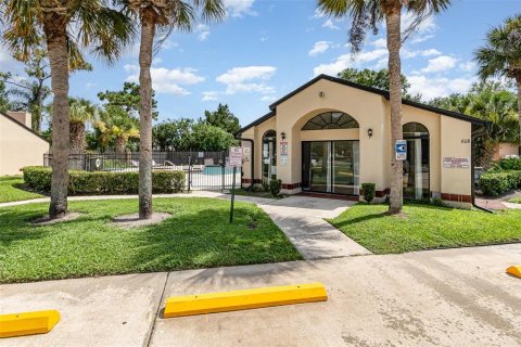 Duplex in Orlando, Florida 2 bedrooms, 95.04 sq.m. № 1828114 - photo 25