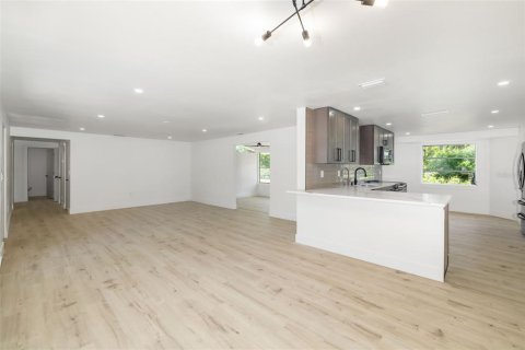 Casa en venta en Sarasota, Florida, 3 dormitorios, 176.51 m2 № 1620174 - foto 5