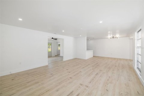 Casa en venta en Sarasota, Florida, 3 dormitorios, 176.51 m2 № 1620174 - foto 2