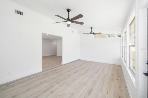 Casa en venta en Sarasota, Florida, 3 dormitorios, 176.51 m2 № 1620174 - foto 13