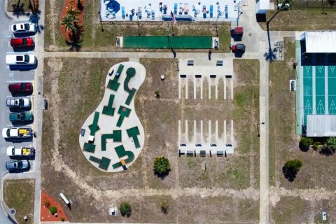 Terreno en venta en Zephyrhills, Florida № 1549072 - foto 16