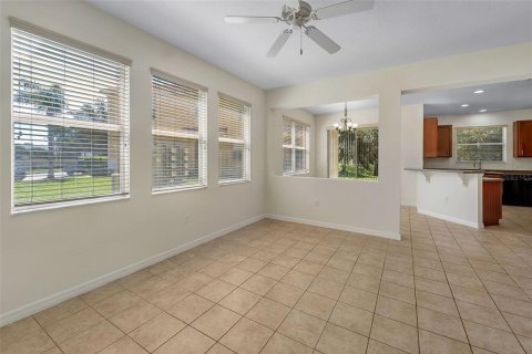 Touwnhouse à vendre à Kissimmee, Floride: 4 chambres, 173.91 m2 № 2334234 - photo 17