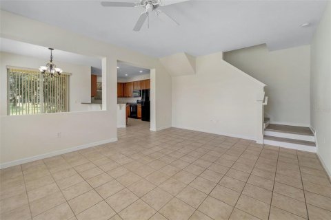 Touwnhouse à vendre à Kissimmee, Floride: 4 chambres, 173.91 m2 № 2334234 - photo 19