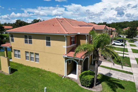 Touwnhouse à vendre à Kissimmee, Floride: 4 chambres, 173.91 m2 № 2334234 - photo 4