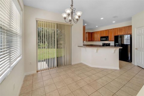 Touwnhouse à vendre à Kissimmee, Floride: 4 chambres, 173.91 m2 № 2334234 - photo 20