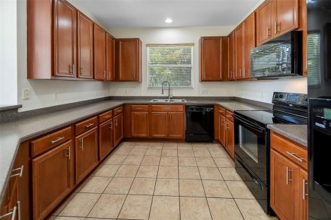 Touwnhouse à vendre à Kissimmee, Floride: 4 chambres, 173.91 m2 № 2334234 - photo 22