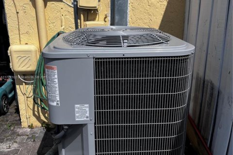 Villa ou maison à vendre à Deerfield Beach, Floride: 2 chambres, 88.44 m2 № 1960021 - photo 20