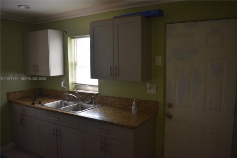 Villa ou maison à vendre à Fort Lauderdale, Floride: 3 chambres, 81.75 m2 № 2042440 - photo 7