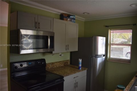Villa ou maison à vendre à Fort Lauderdale, Floride: 3 chambres, 81.75 m2 № 2042440 - photo 6