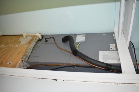 Villa ou maison à vendre à Fort Lauderdale, Floride: 3 chambres, 81.75 m2 № 2042440 - photo 11