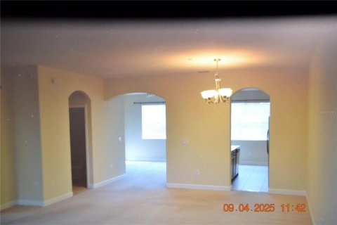 Townhouse in Tampa, Florida 4 bedrooms, 233 sq.m. № 1900646 - photo 5