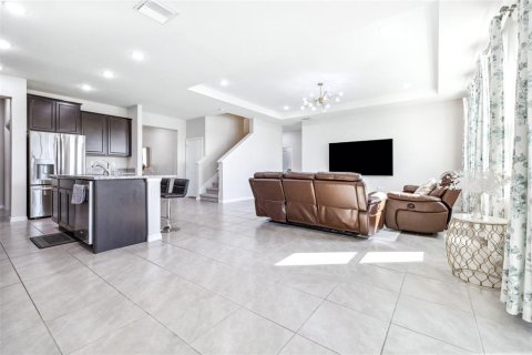 House in Wesley Chapel, Florida 4 bedrooms, 307.79 sq.m. № 1546661 - photo 17