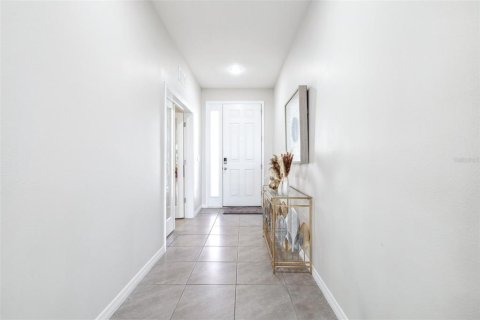 House in Wesley Chapel, Florida 4 bedrooms, 307.79 sq.m. № 1546661 - photo 10