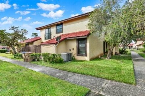 Adosado en venta en Kissimmee, Florida, 3 dormitorios, 147.34 m2 № 2223061 - foto 25