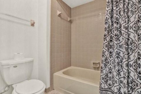 Adosado en venta en Kissimmee, Florida, 3 dormitorios, 147.34 m2 № 2223061 - foto 19