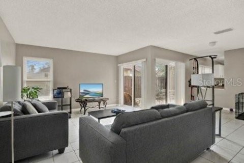 Adosado en venta en Kissimmee, Florida, 3 dormitorios, 147.34 m2 № 2223061 - foto 8
