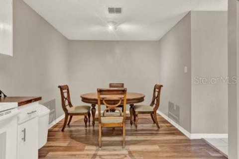 Adosado en venta en Kissimmee, Florida, 3 dormitorios, 147.34 m2 № 2223061 - foto 10
