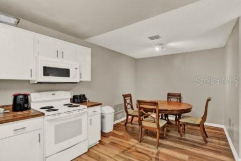 Adosado en venta en Kissimmee, Florida, 3 dormitorios, 147.34 m2 № 2223061 - foto 4