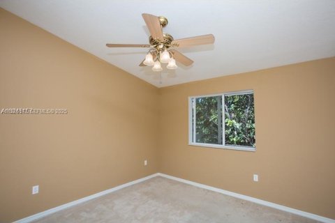 Condominio en alquiler en Homestead, Florida, 2 dormitorios, 75.72 m2 № 1984693 - foto 9
