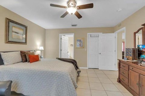 Villa ou maison à vendre à Palm Coast, Floride: 4 chambres, 167.69 m2 № 2287802 - photo 12