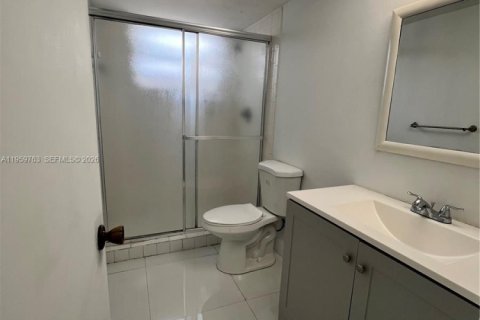 Снять в аренду кондоминиум в Майами, Флорида 3 спальни, 109.07м2, № 2020190 - фото 10