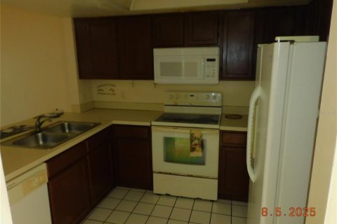 Condominio en alquiler en Kissimmee, Florida, 2 dormitorios, 117.52 m2 № 1854715 - foto 4
