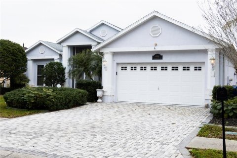 Casa en New Port Richey, Florida 3 dormitorios, 261.43 m2 № 2115221