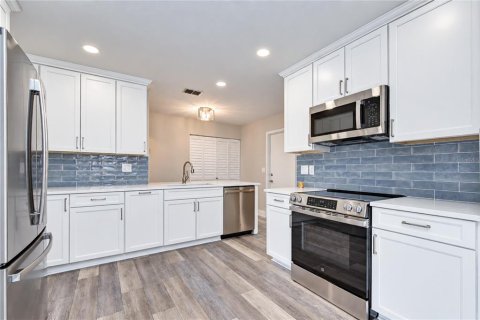 Casa en venta en Tampa, Florida, 3 dormitorios, 125.05 m2 № 2384164 - foto 9