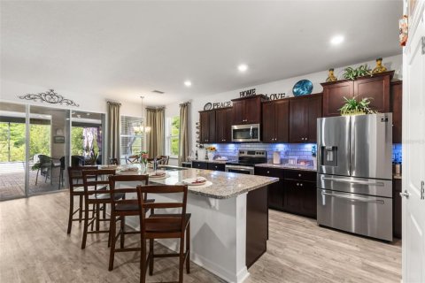 Купить виллу или дом в Дейд-Сити, Флорида 8 комнат, 175.03м2, № 2096945 - фото 12