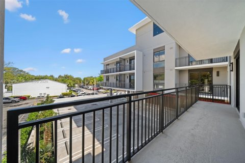 Condominio en alquiler en Miami, Florida, 2 dormitorios, 76.92 m2 № 2047634 - foto 26