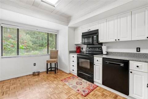 Touwnhouse à vendre à Palm Harbor, Floride: 3 chambres, 186.18 m2 № 1360923 - photo 6