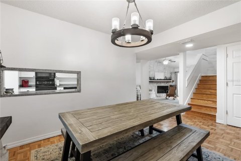 Touwnhouse à vendre à Palm Harbor, Floride: 3 chambres, 186.18 m2 № 1360923 - photo 8