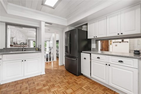 Touwnhouse à vendre à Palm Harbor, Floride: 3 chambres, 186.18 m2 № 1360923 - photo 4