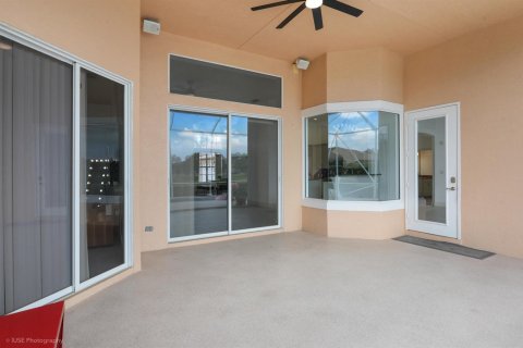 Villa ou maison à vendre à Port St. Lucie, Floride: 4 chambres, 252.32 m2 № 2249249 - photo 19
