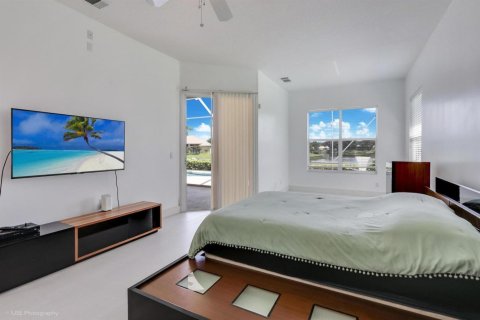 Villa ou maison à vendre à Port St. Lucie, Floride: 4 chambres, 252.32 m2 № 2249249 - photo 11