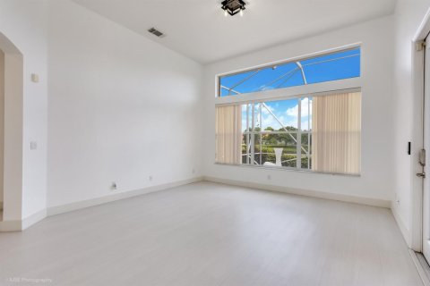 Villa ou maison à vendre à Port St. Lucie, Floride: 4 chambres, 252.32 m2 № 2249249 - photo 5
