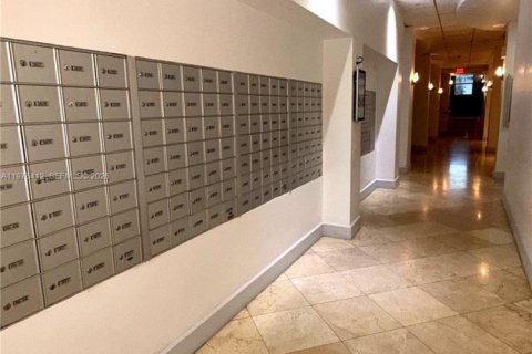 Снять в аренду кондоминиум в Майами-Бич, Флорида 1 спальня, 83.43м2, № 2080530 - фото 16