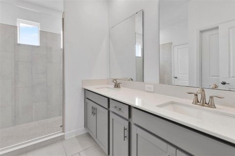 House in Davenport, Florida 4 bedrooms, 234.86 sq.m. № 2396517 - photo 14